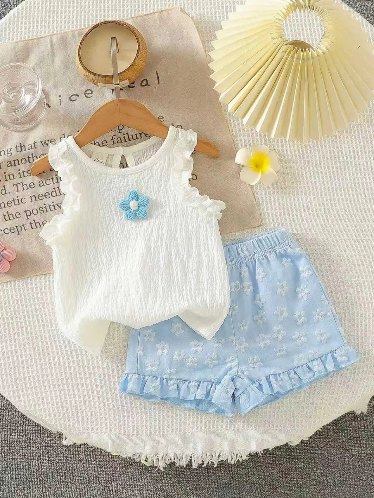 סט פרחוני - שקד